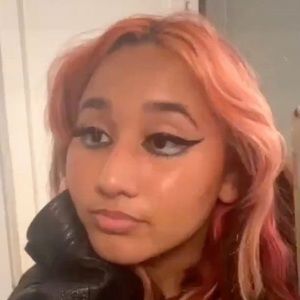 Meet your Posher, Bella